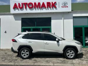 Toyota RAV4 2.0 GX auto - Image 3