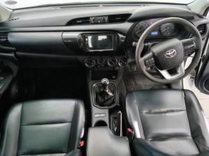Toyota Hilux 2.4GD-6 double cab 4x4 SR - Image 6