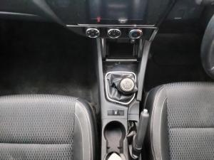 Toyota Corolla Quest 1.8 Prestige - Image 12