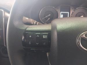 Toyota Hilux 2.4GD-6 single cab 4x4 Raider manual - Image 9