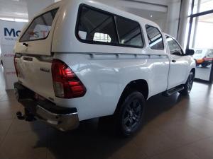 Toyota Hilux 2.4GD-6 single cab 4x4 Raider manual - Image 2