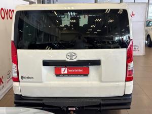 Toyota Quantum 2.8 LWB crew cab manual - Image 5