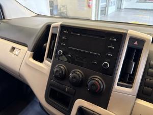 Toyota Quantum 2.8 LWB crew cab manual - Image 14