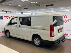 Toyota Quantum 2.8 LWB crew cab manual - Image 21
