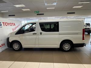 Toyota Quantum 2.8 LWB crew cab manual - Image 22