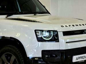 Land Rover Defender 110 D300 X-Dynamic HSE - Image 3