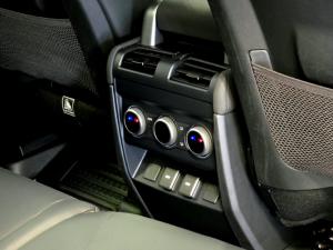 Land Rover Defender 110 D300 X-Dynamic HSE - Image 19