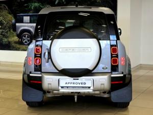 Land Rover Defender 110 D300 X-Dynamic HSE - Image 6