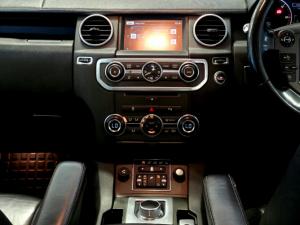 Land Rover Discovery SDV6 Graphite - Image 13