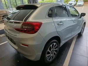 Suzuki Baleno 1.5 GLX manual - Image 11