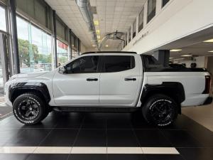 Mitsubishi Triton 2.4DI-D Bi-Turbo double cab 4x4 - Image 9