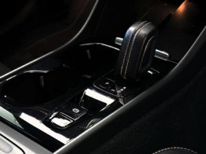 Volvo XC40 T5 AWD R-Design - Image 10
