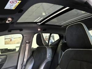 Volvo XC40 T5 AWD R-Design - Image 14