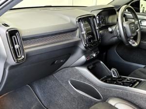 Volvo XC40 T5 AWD R-Design - Image 19