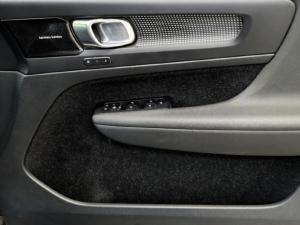 Volvo XC40 T5 AWD R-Design - Image 23