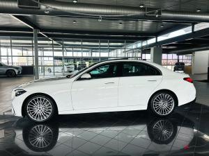Mercedes-Benz C-Class C200 Avantgarde - Image 11
