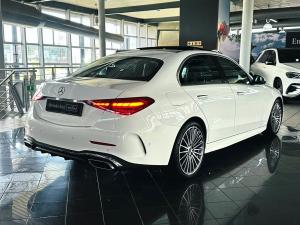 Mercedes-Benz C-Class C200 Avantgarde - Image 2
