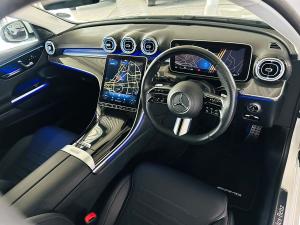 Mercedes-Benz C-Class C200 Avantgarde - Image 4