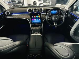 Mercedes-Benz C-Class C200 Avantgarde - Image 3