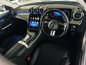 Mercedes-Benz C-Class C200 Avantgarde - Image 4