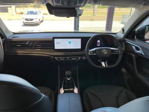 MG HS 2.0T Luxury - Image 7