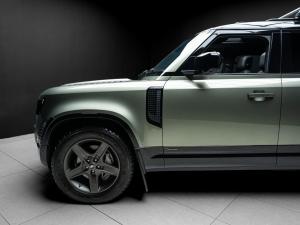Land Rover Defender 110 P400e X-Dynamic HSE - Image 3