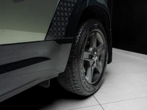 Land Rover Defender 110 P400e X-Dynamic HSE - Image 5