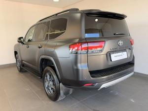 Toyota Land Cruiser 300 3.5T GR-Sport - Image 5