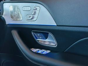 Mercedes-Benz GLE GLE400d 4Matic - Image 10