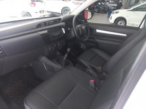 Toyota Hilux 2.4GD single cab S (aircon) - Image 7
