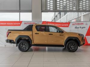 Toyota Hilux 2.8GD-6 double cab Legend - Image 3