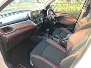 Toyota Starlet Cross 1.5 XS manual - Image 7