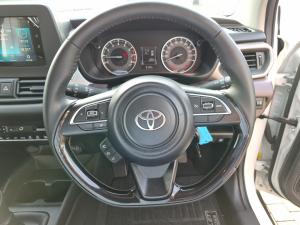Toyota Starlet Cross 1.5 XS manual - Image 8