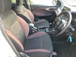Toyota Starlet Cross 1.5 XS manual - Image 14