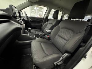 Toyota Urban Cruiser 1.5 XR manual - Image 7