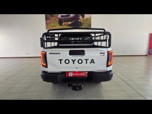 Toyota Hilux 2.8GD-6 double cab Raider 4x4 - Image 5