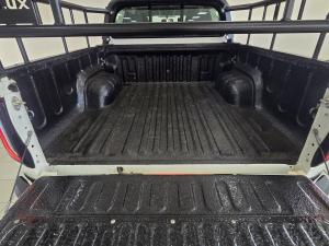 Toyota Hilux 2.8GD-6 double cab Raider 4x4 - Image 18