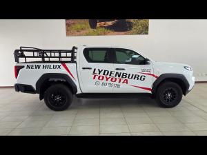Toyota Hilux 2.8GD-6 double cab Raider 4x4 - Image 3
