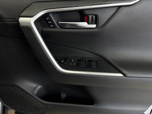 Toyota RAV4 2.0 VX - Image 24
