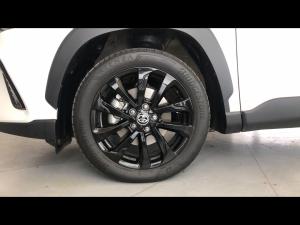 Toyota Corolla Cross 1.8 Hybrid GR-Sport - Image 18
