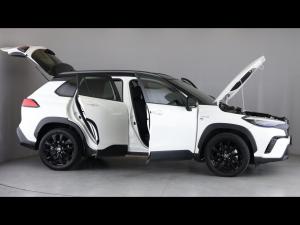 Toyota Corolla Cross 1.8 Hybrid GR-Sport - Image 30