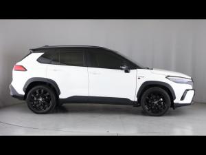 Toyota Corolla Cross 1.8 Hybrid GR-Sport - Image 3