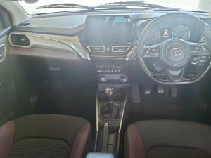 Toyota Starlet Cross 1.5 XR manual - Image 6