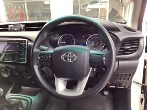 Toyota Hilux 2.4GD-6 4x4 SRX - Image 8