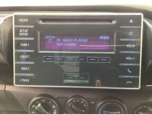 Toyota Hilux 2.4GD-6 4x4 SRX - Image 12