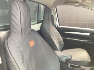 Toyota Hilux 2.4GD-6 4x4 SRX - Image 15