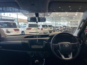 Toyota Hilux 2.4GD-6 single cab flat deck 4x4 - Image 6