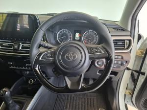 Toyota Starlet Cross 1.5 XR manual - Image 8