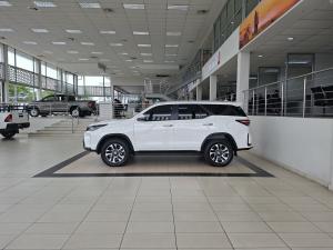 Toyota Fortuner 2.4GD-6 4x4 - Image 15