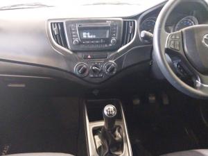 Toyota Starlet 1.4 XS - Image 13